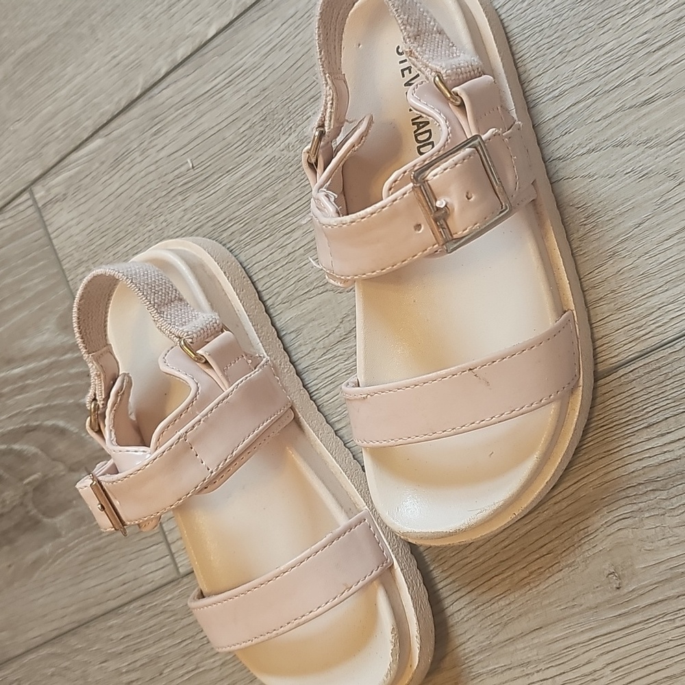 7 Pairs Kids Summer Sandals - Yellow, Tan, Pink Styles. Reef Waterproof Sandals - Picture 14 of 14